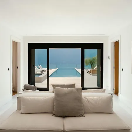 Stylish With Lake View - What'app - 0034-603-368-136 - For Reservations! *