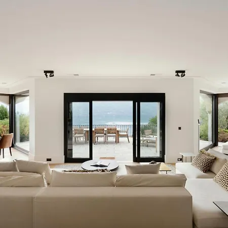 Stylish With Lake View - What'app - 0034-603-368-136 - For Reservations! * Lenno